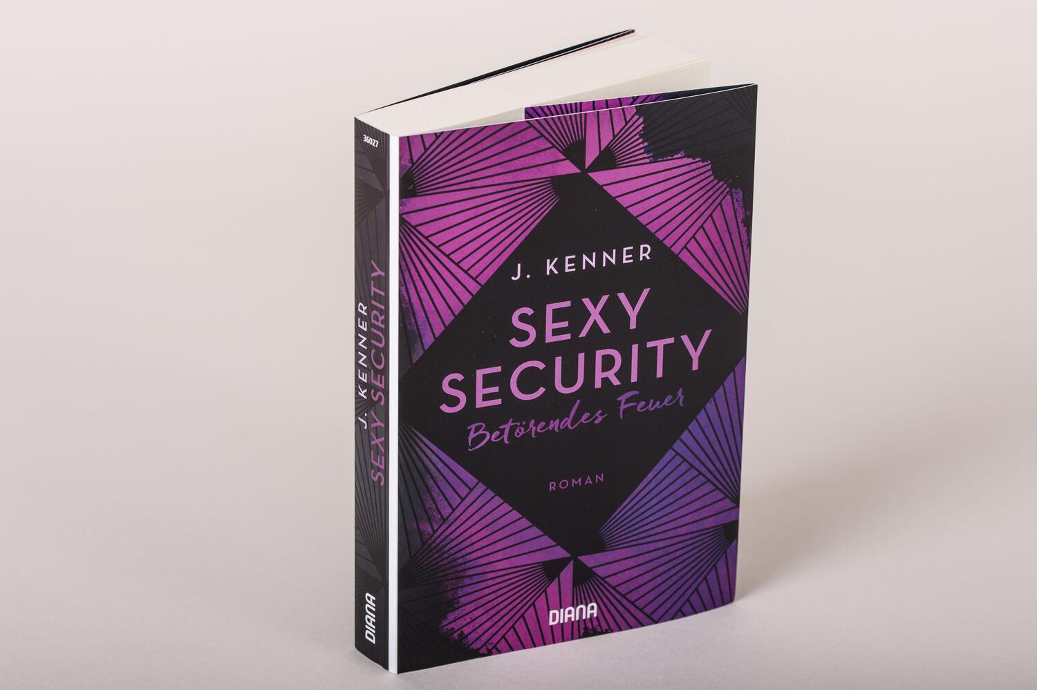 Bild: 9783453360273 | Sexy Security | Betörendes Feuer - Roman | J. Kenner | Taschenbuch