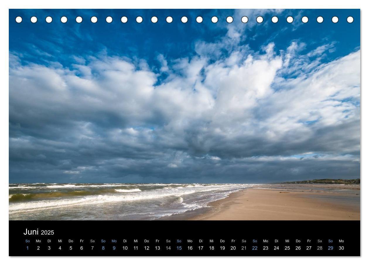 Bild: 9783435519064 | Wolken über Dänemark (Tischkalender 2025 DIN A5 quer), CALVENDO...