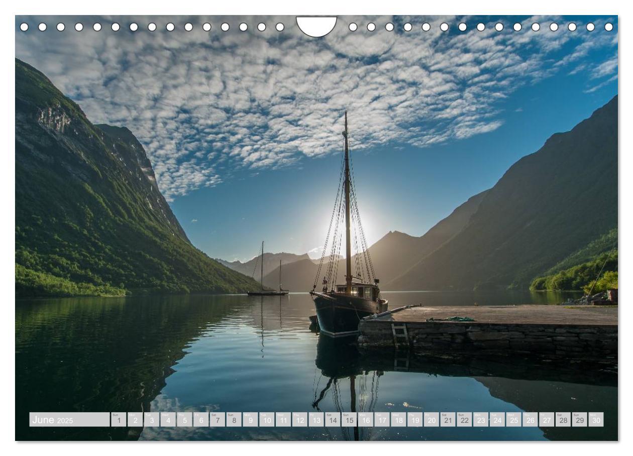 Bild: 9781325994991 | Norway / UK-Version (Wall Calendar 2025 DIN A4 landscape), CALVENDO...