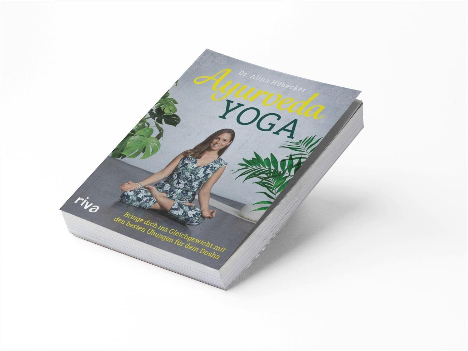 Bild: 9783742311917 | Ayurveda-Yoga | Alina Hübecker | Taschenbuch | 272 S. | Deutsch | 2020
