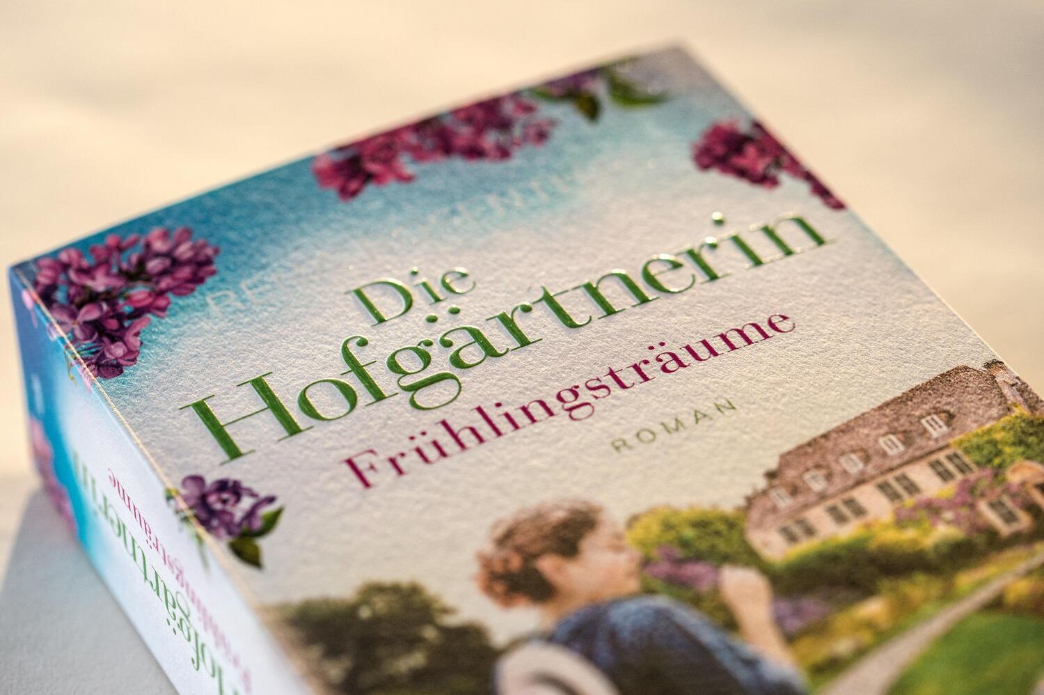 Bild: 9783328106807 | Die Hofgärtnerin - Frühlingsträume | Roman | Rena Rosenthal | Buch