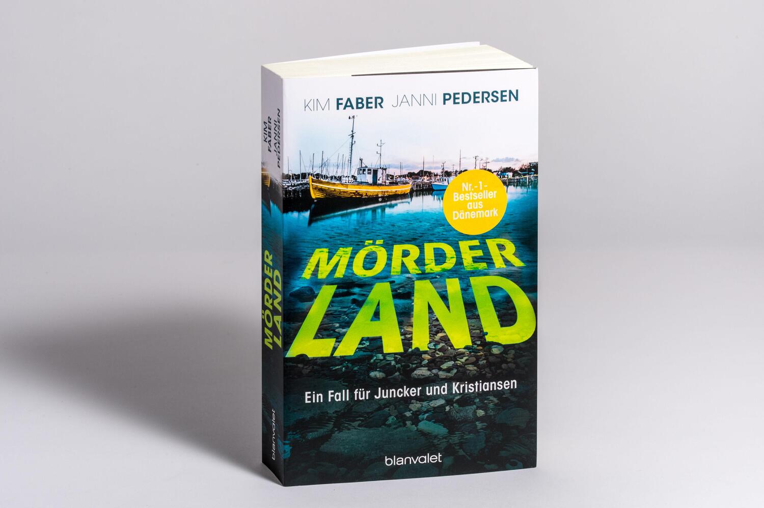 Bild: 9783764508234 | Mörderland | Ein Fall für Juncker und Kristiansen | Kim Faber (u. a.)