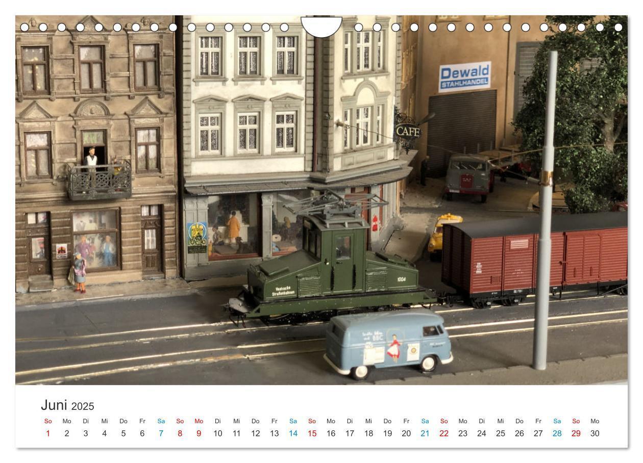 Bild: 9783383761416 | Bahn-Nostalgie im Modell (Wandkalender 2025 DIN A4 quer), CALVENDO...