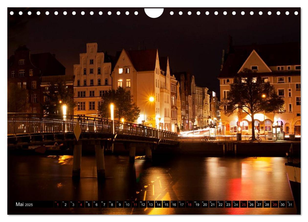 Bild: 9783435550074 | Ostseeperle Lübeck (Wandkalender 2025 DIN A4 quer), CALVENDO...