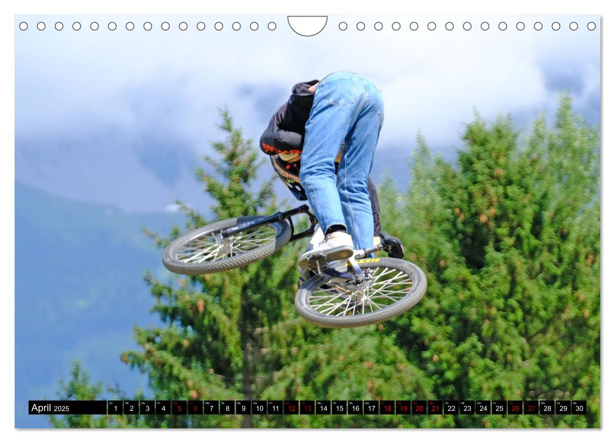 Bild: 9783383858437 | Slopestyle Mountainbike (Wandkalender 2025 DIN A4 quer), CALVENDO...