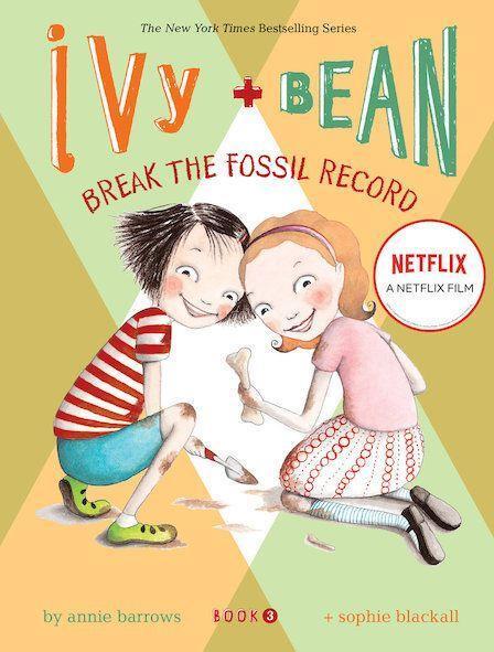 Cover: 9780811862509 | Ivy and Bean Break the Fossil Record | Annie Barrows | Taschenbuch