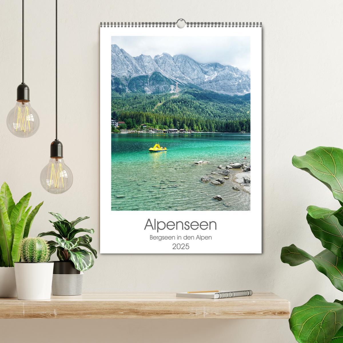 Bild: 9783435912414 | Alpenseen (Wandkalender 2025 DIN A2 hoch), CALVENDO Monatskalender