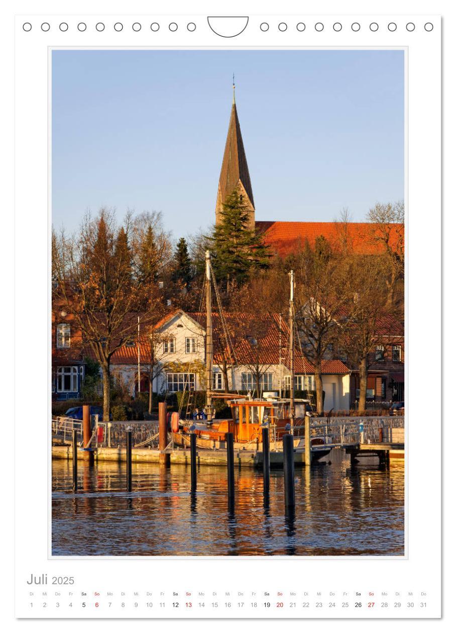 Bild: 9783435979448 | Eckernförde (Wandkalender 2025 DIN A4 hoch), CALVENDO Monatskalender