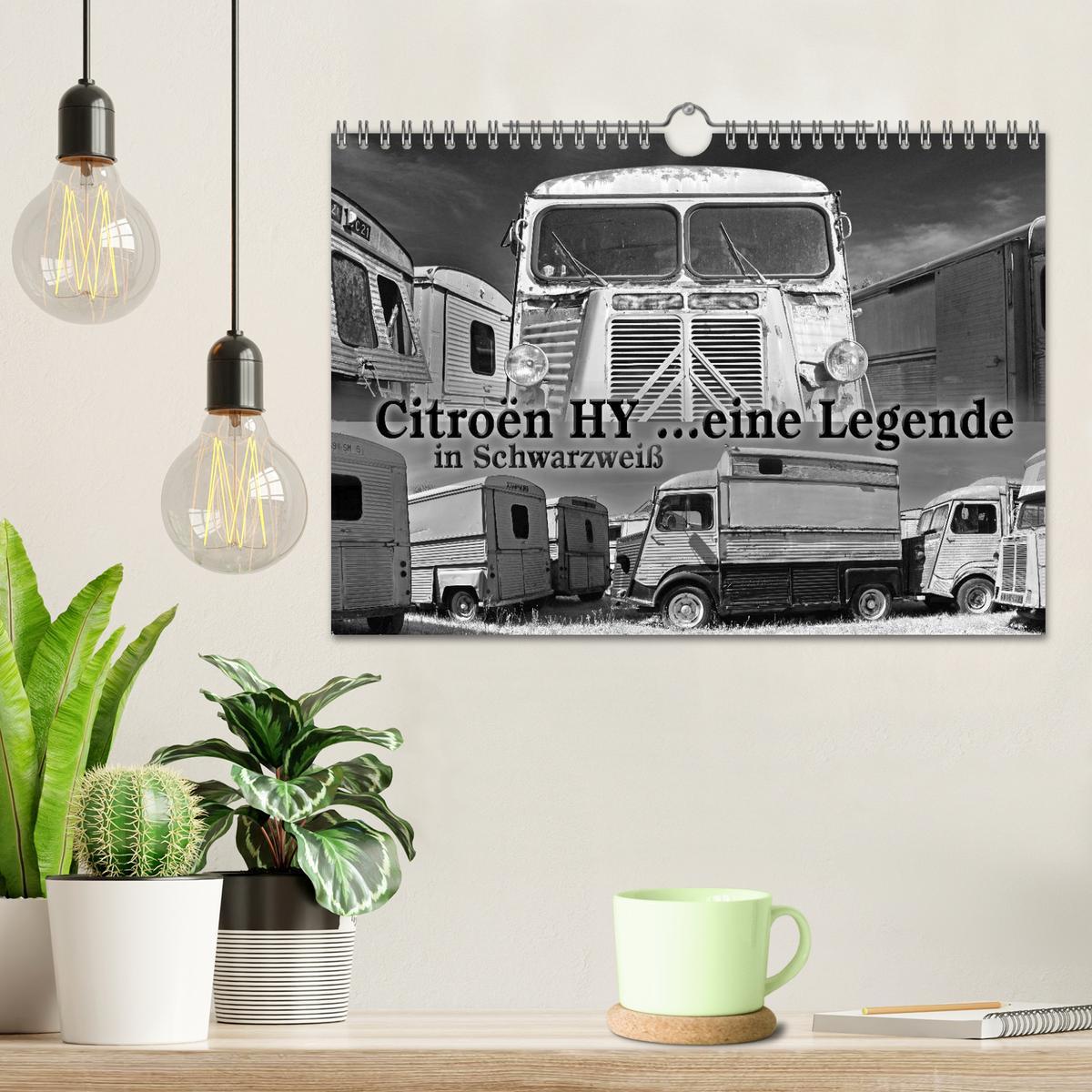 Bild: 9783435217113 | Citroën HY eine Legende in Schwarzweiß (Wandkalender 2025 DIN A4...