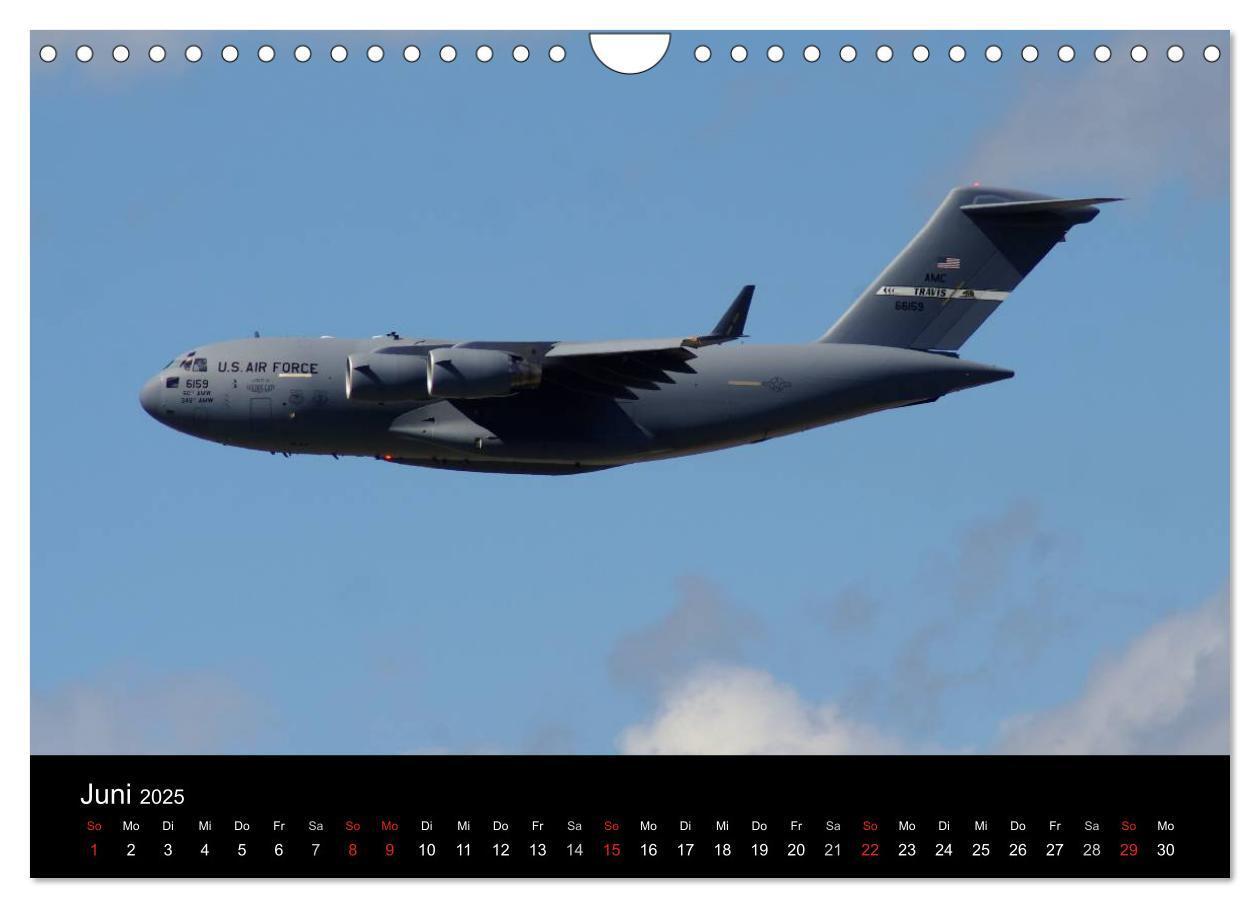 Bild: 9783435819256 | Militär - Flugzeuge (Wandkalender 2025 DIN A4 quer), CALVENDO...