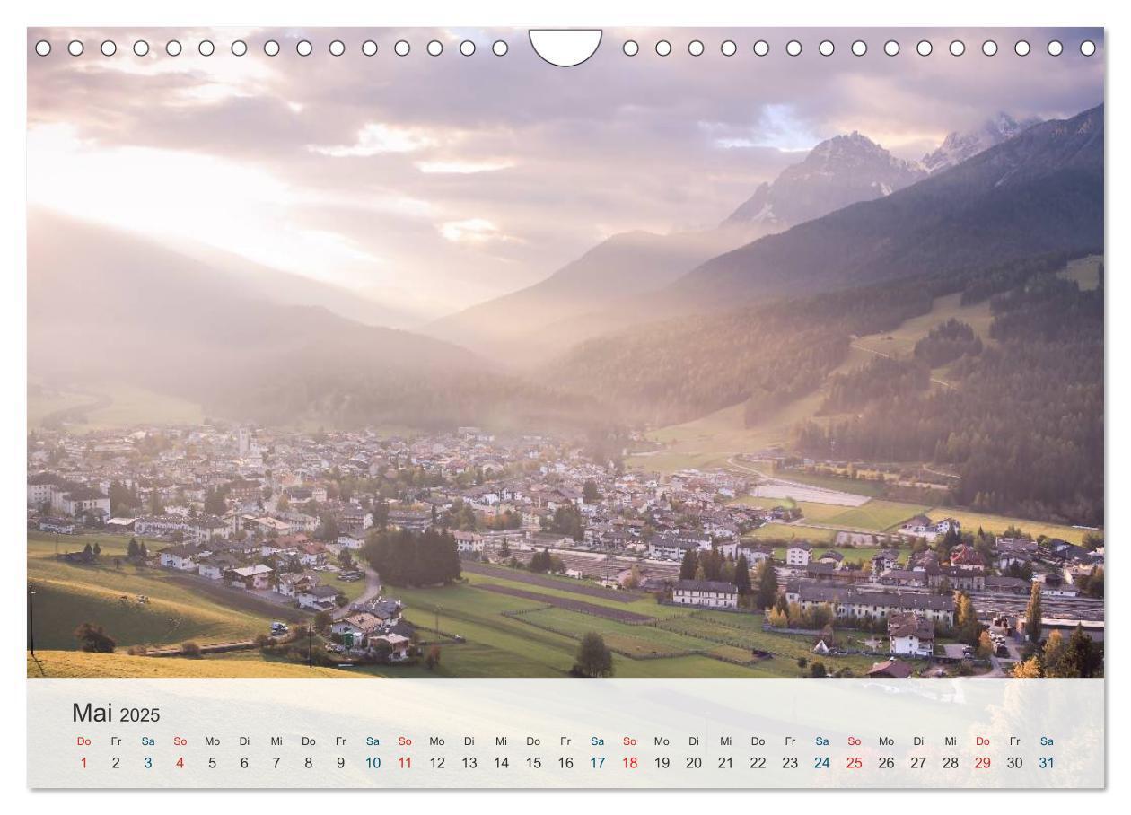 Bild: 9783383786525 | Dolomiten - Rundreise um Drei Zinnen (Wandkalender 2025 DIN A4...