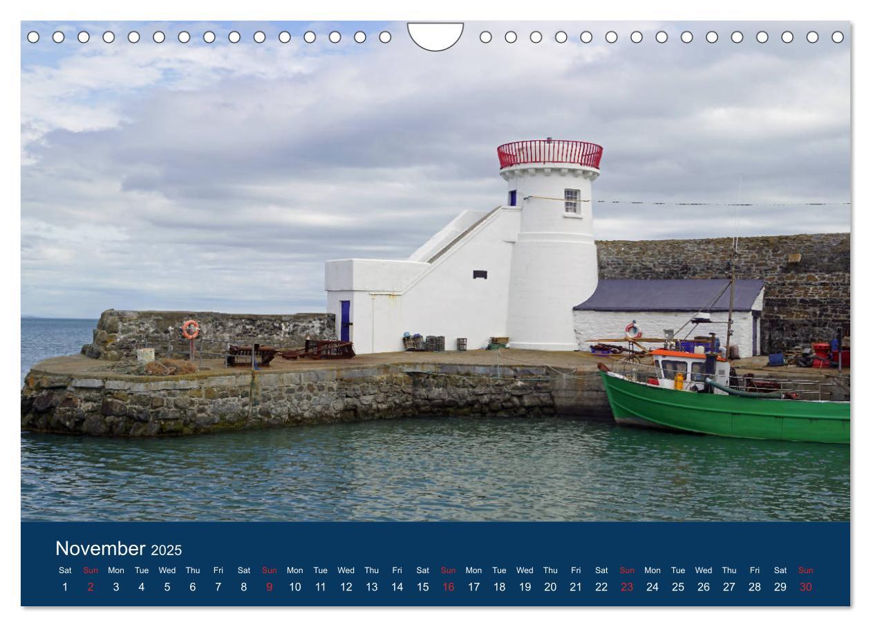 Bild: 9781325943982 | Irish Lighthouses - Beacons along Ireland's wild coast (Wall...