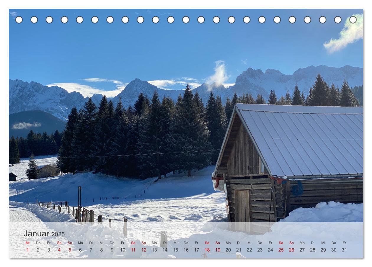 Bild: 9783457236697 | Alpenauszeit - Die Berghütten unserer Alpen (Tischkalender 2025 DIN...