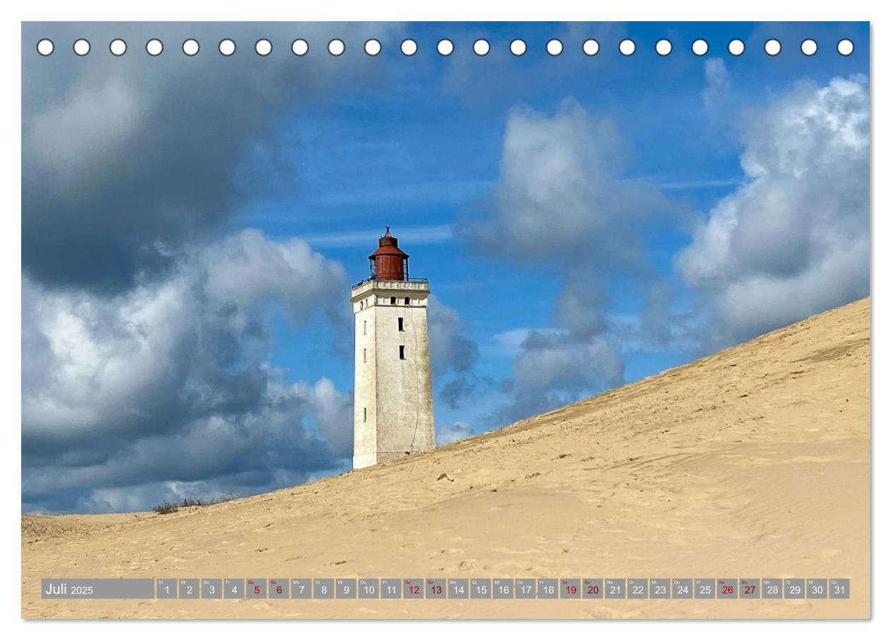 Bild: 9783383856921 | Rubjerg Knude Fyr - Ein Leuchtturm auf Abwegen (Tischkalender 2025...