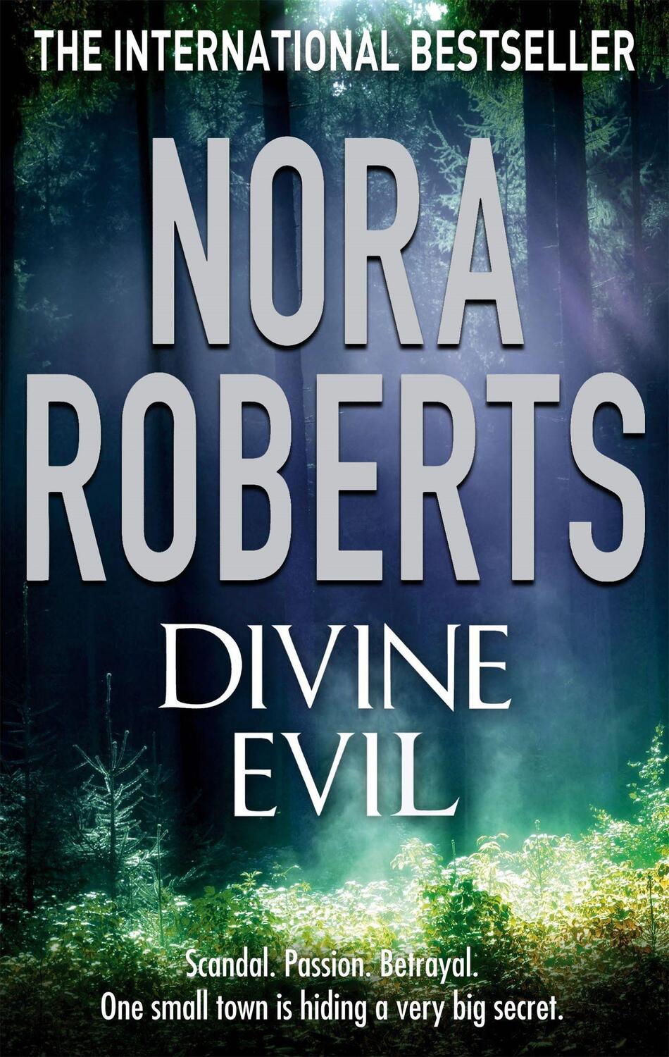 Cover: 9780749941567 | Divine Evil | Nora Roberts | Taschenbuch | Englisch | 2009
