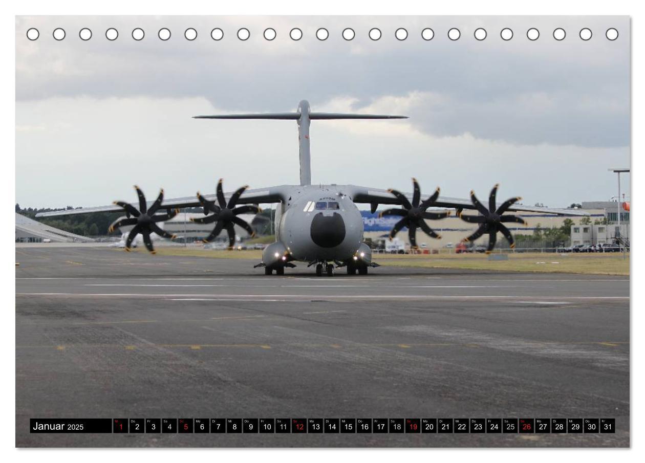 Bild: 9783435469765 | Augenblicke in der Luft: Airbus A400M (Tischkalender 2025 DIN A5...