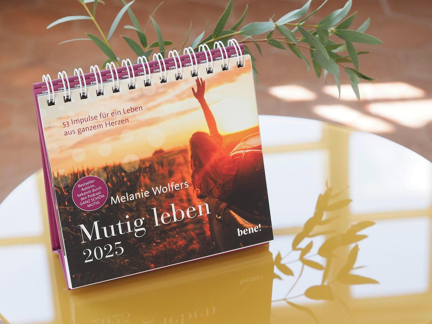 Bild: 4251693903833 | Wochenkalender 2025: Mutig leben | Melanie Wolfers | Kalender | 108 S.
