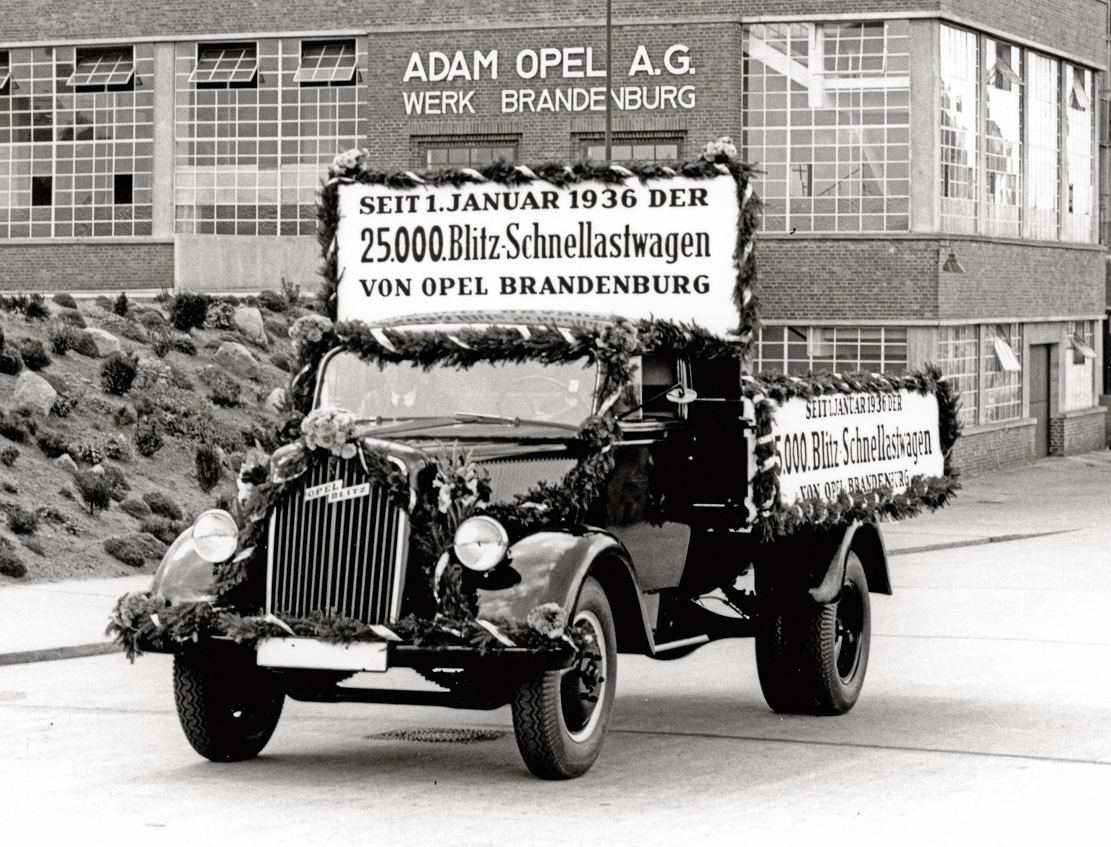 Bild: 9783751610261 | Jahrbuch Opel 2022 | Taschenbuch | 144 S. | Deutsch | 2021 | Podszun
