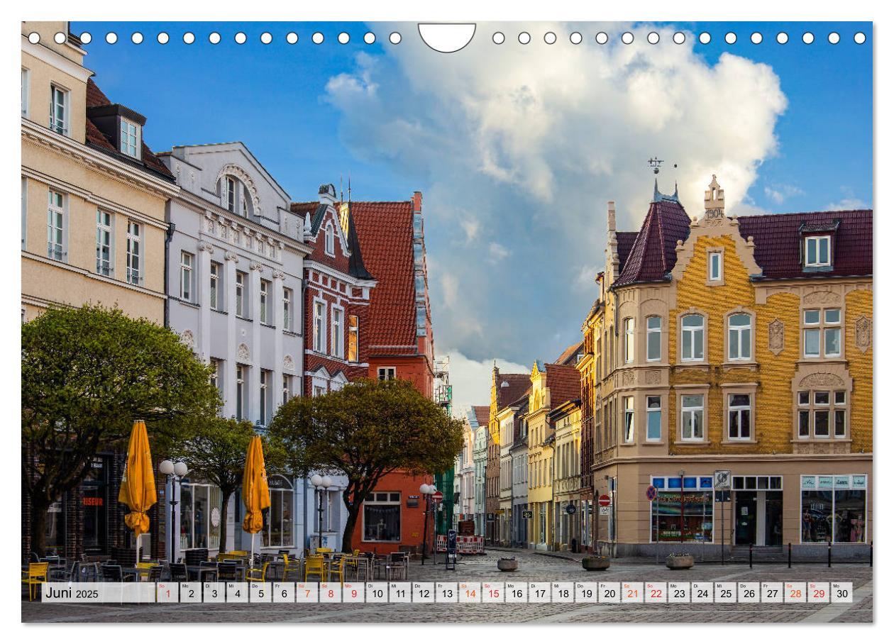 Bild: 9783435242139 | Güstrow Impressionen (Wandkalender 2025 DIN A4 quer), CALVENDO...