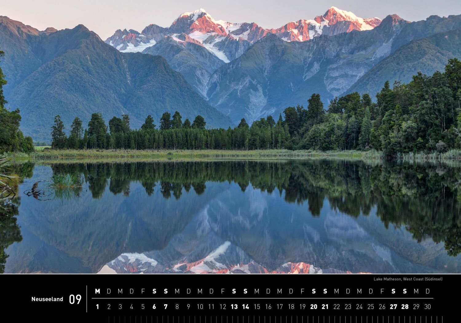 Bild: 9783968555133 | 360° Neuseeland Premiumkalender 2025 | Christian Heeb | Kalender