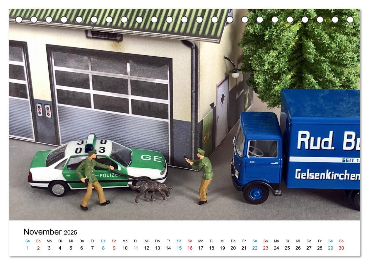 Bild: 9783435020805 | Polizeimodelle im Einsatz (Tischkalender 2025 DIN A5 quer),...