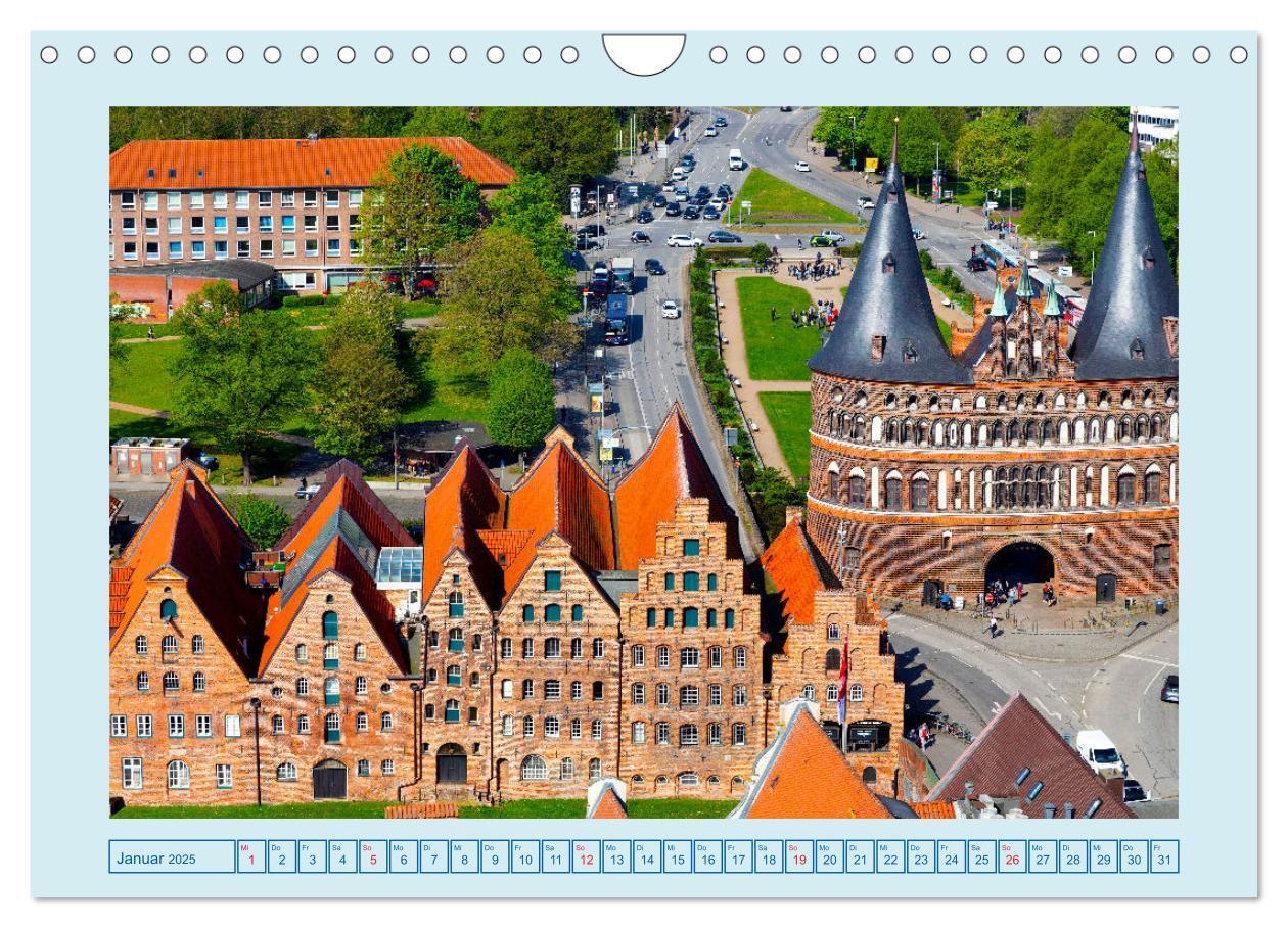 Bild: 9783435067213 | Lübeck Backsteingotik an der Trave (Wandkalender 2025 DIN A4 quer),...