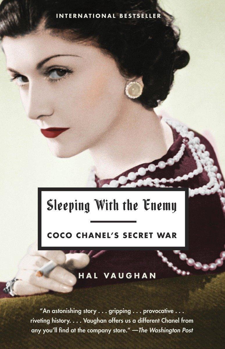Cover: 9780307475916 | Sleeping with the Enemy: Coco Chanel's Secret War | Hal Vaughan | Buch