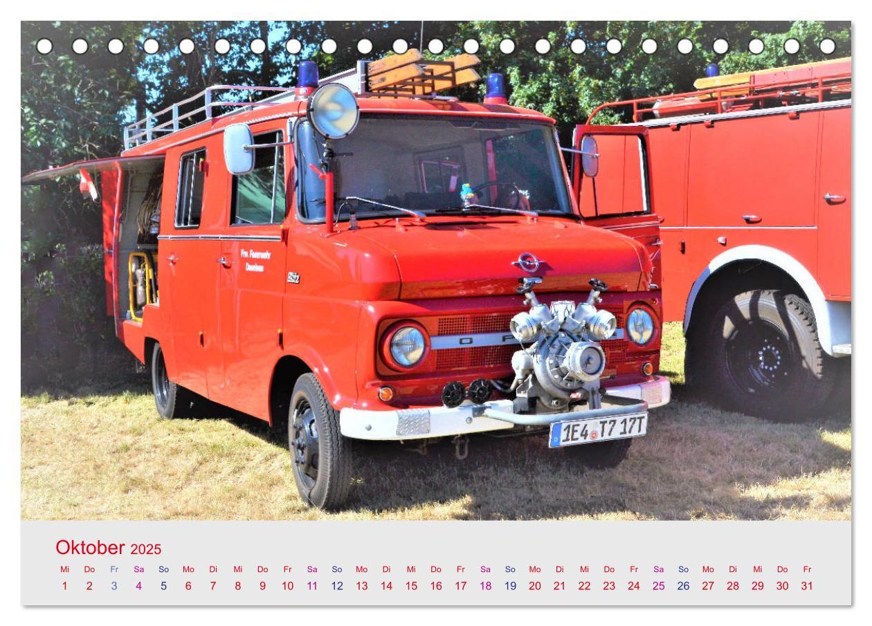 Bild: 9783435212231 | Oldtimer-FEUERWEHR (Tischkalender 2025 DIN A5 quer), CALVENDO...