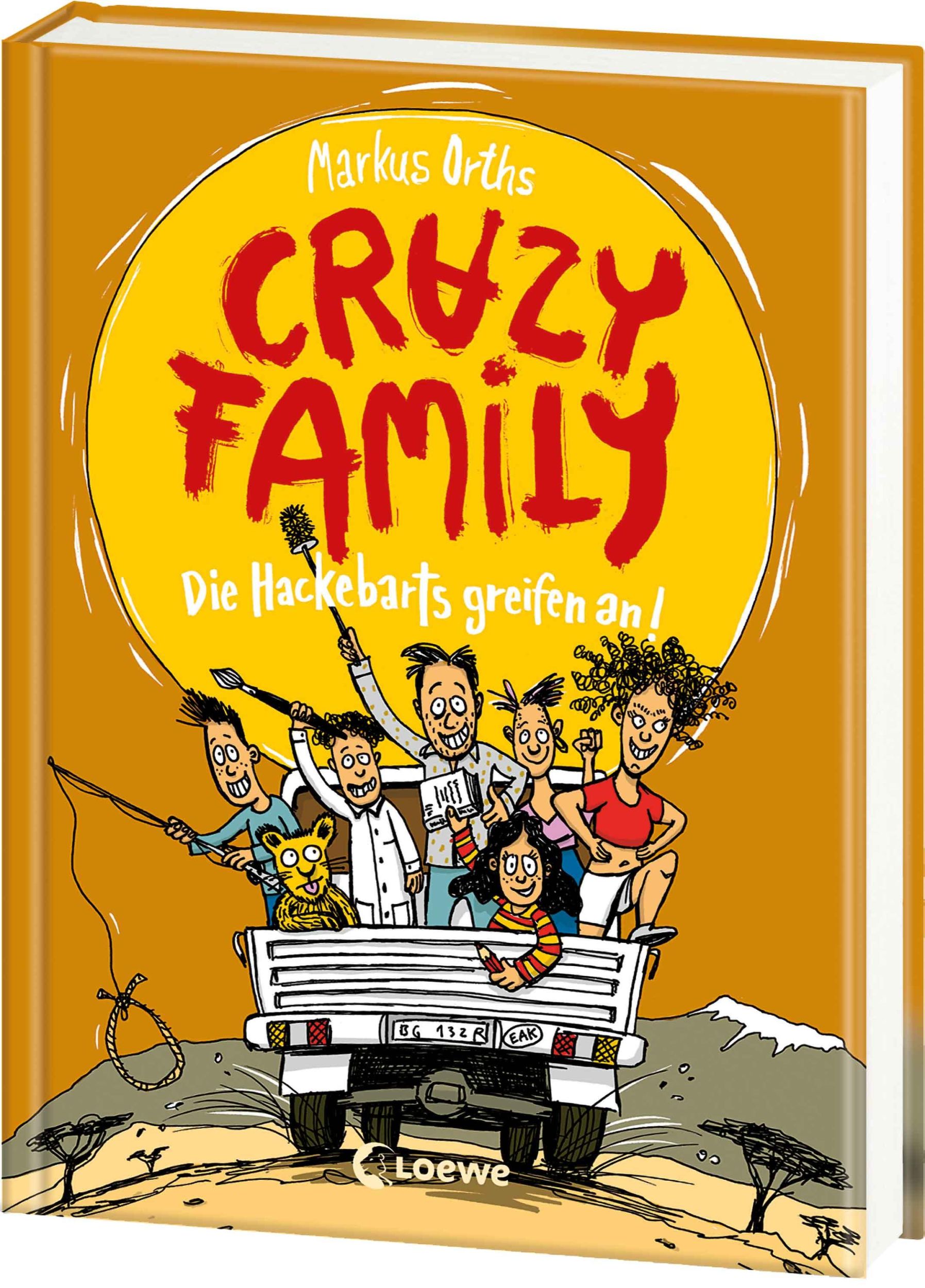 Cover: 9783743218802 | Crazy Family (Band 3) - Die Hackebarts greifen an! | Markus Orths