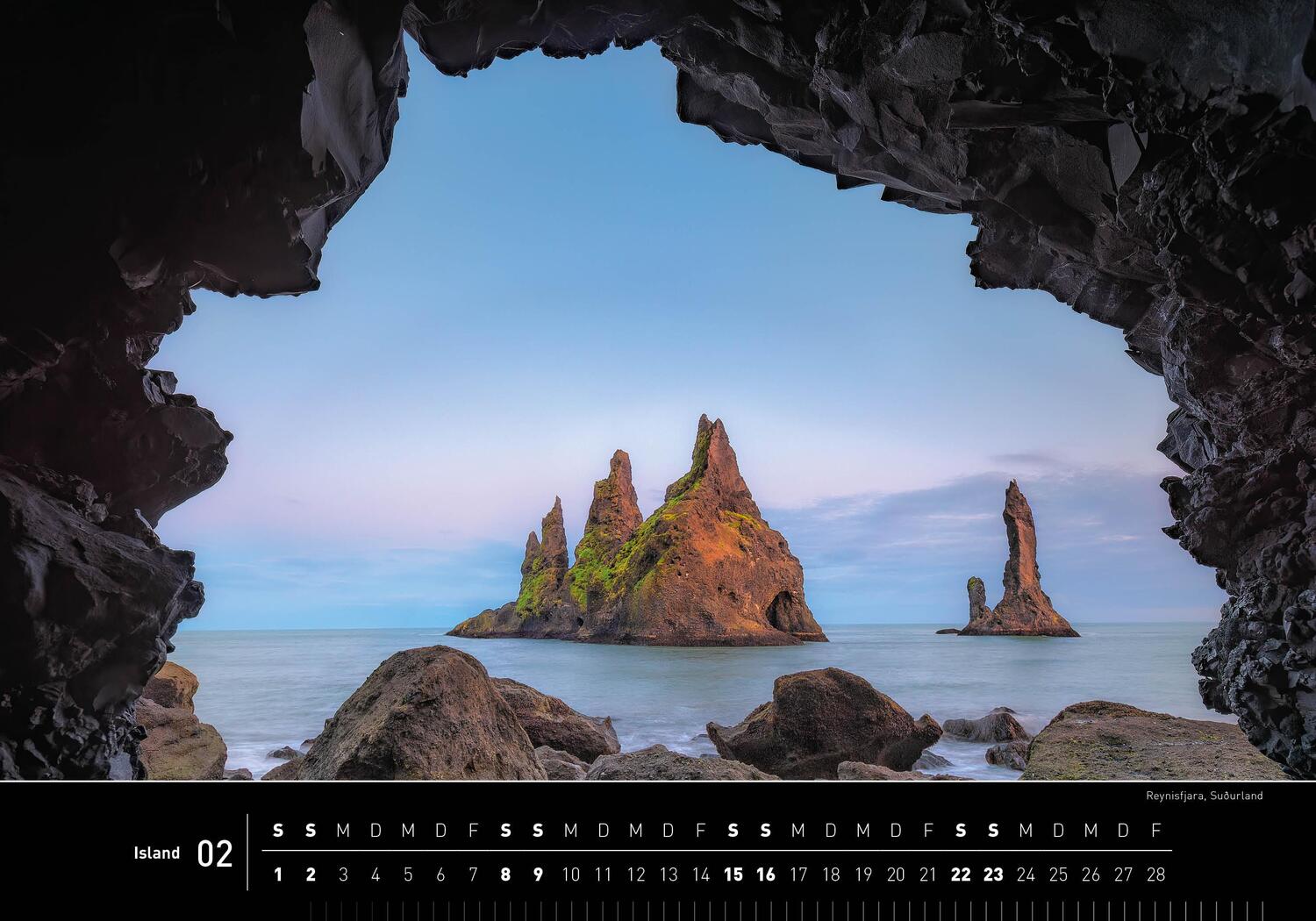 Bild: 9783968555140 | 360° Island Premiumkalender 2025 | Gerhard Zwerger-Schoner | Kalender