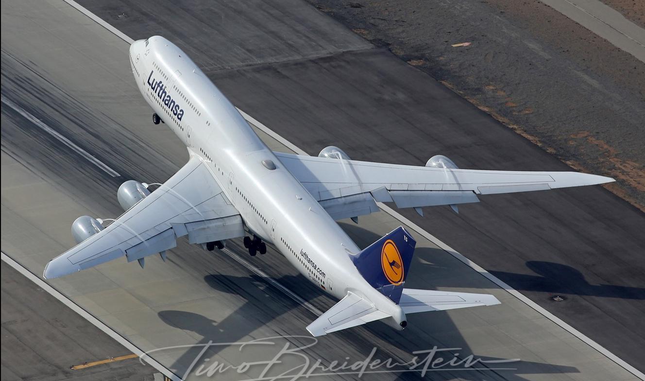 Bild: 9783613046368 | Into the Sky | Meisterwerke der Flugzeugfotografie | Timo Breidenstein