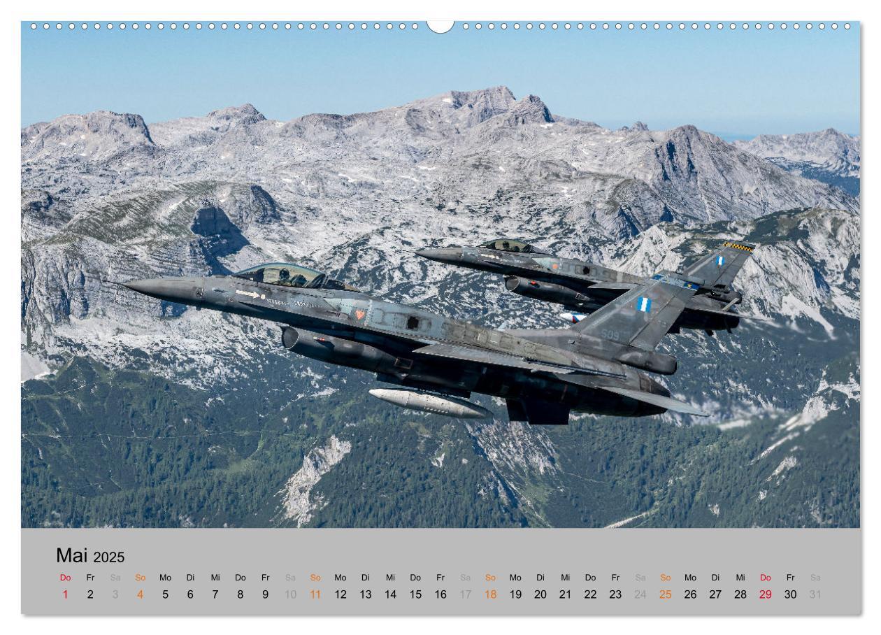 Bild: 9783383980732 | Kampfjet F-16 The Fighting Falcon (Wandkalender 2025 DIN A2 quer),...