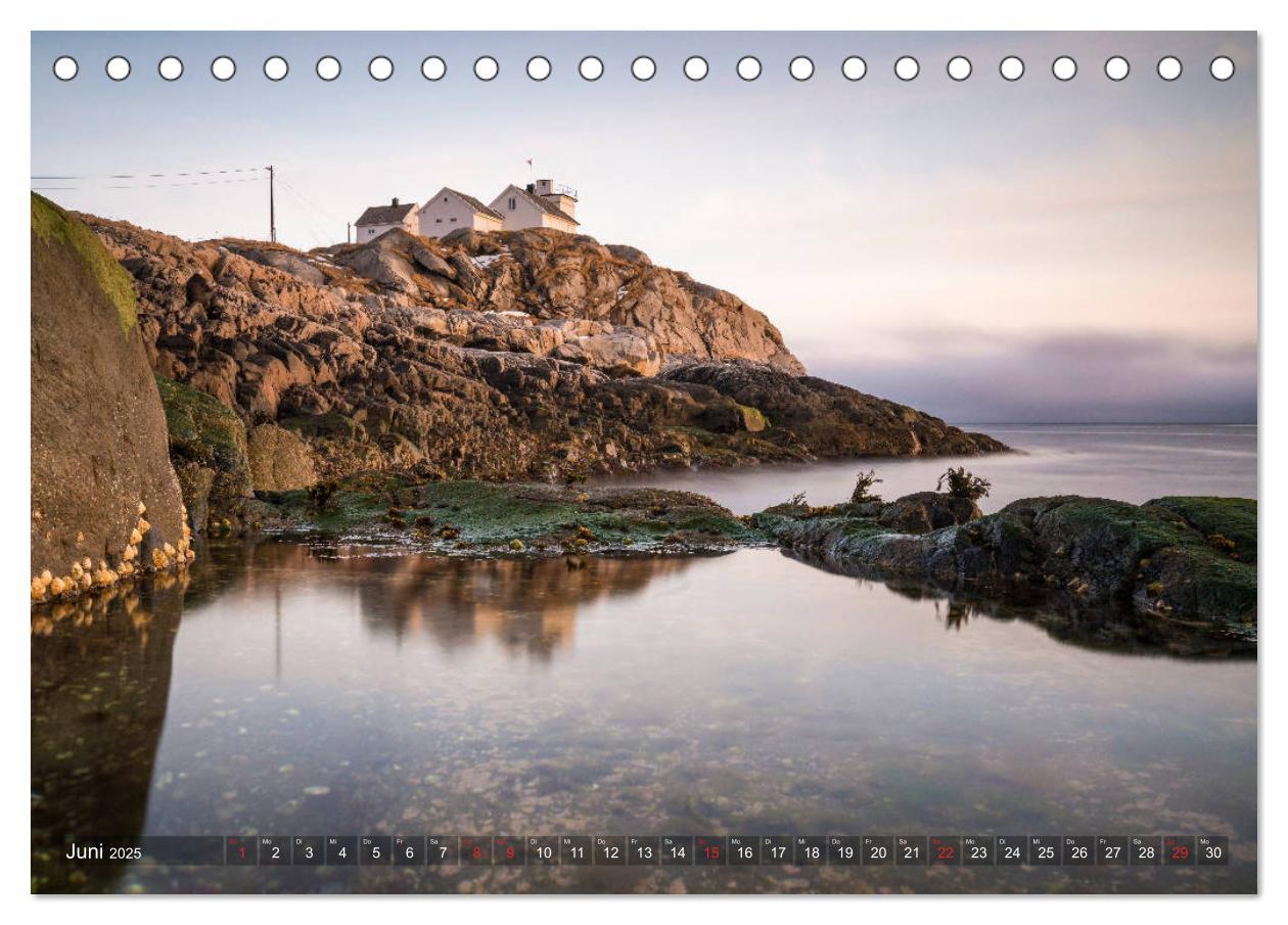 Bild: 9783435280025 | Lofoten - From Dusk Till Dawn (Tischkalender 2025 DIN A5 quer),...