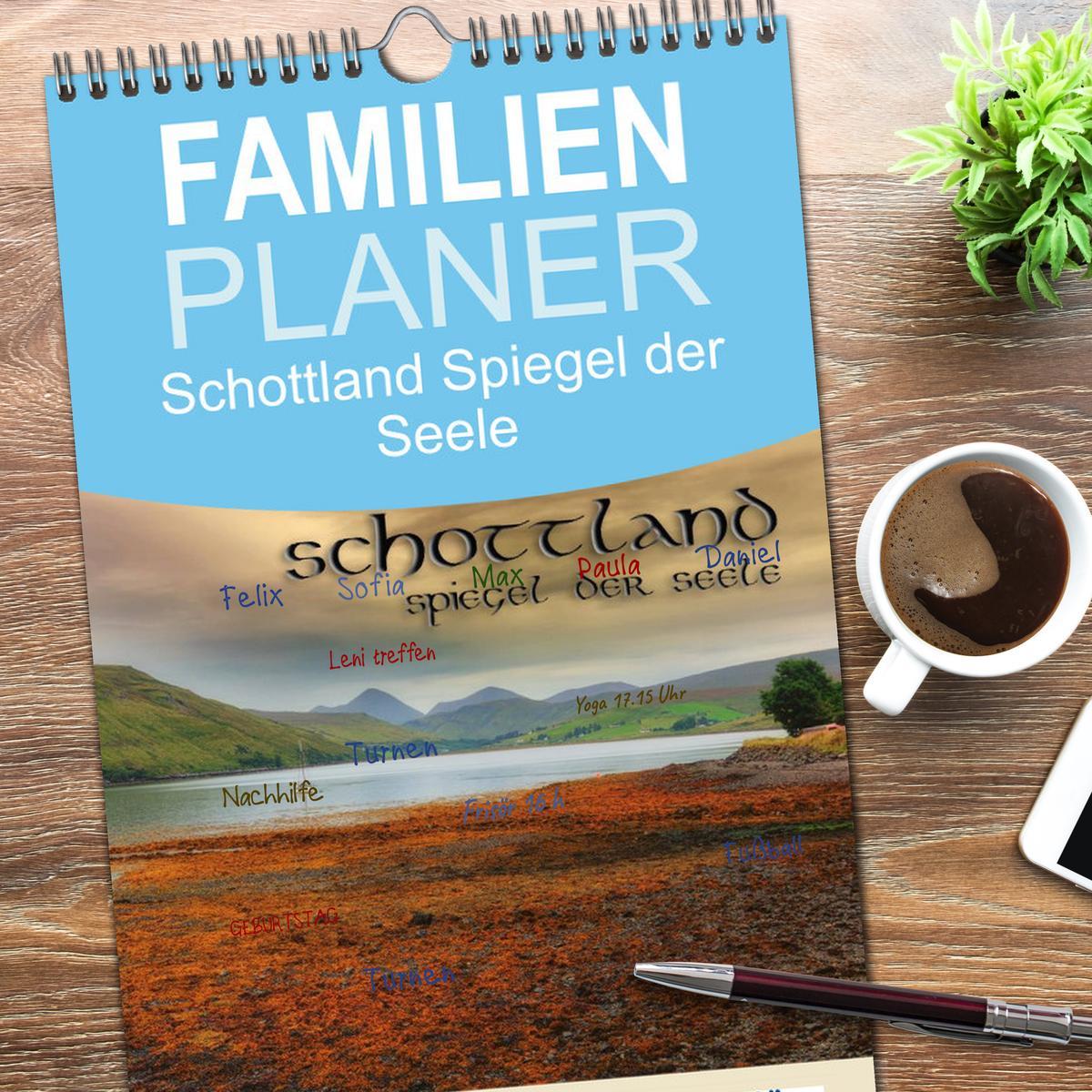 Bild: 9783457121511 | Familienplaner 2025 - Schottland - Spiegel der Seele mit 5 Spalten...