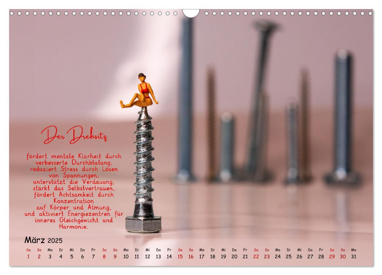 Bild: 9783457173091 | Yoga - Kleine Figur, große Wirkung (Wandkalender 2025 DIN A3 quer),...