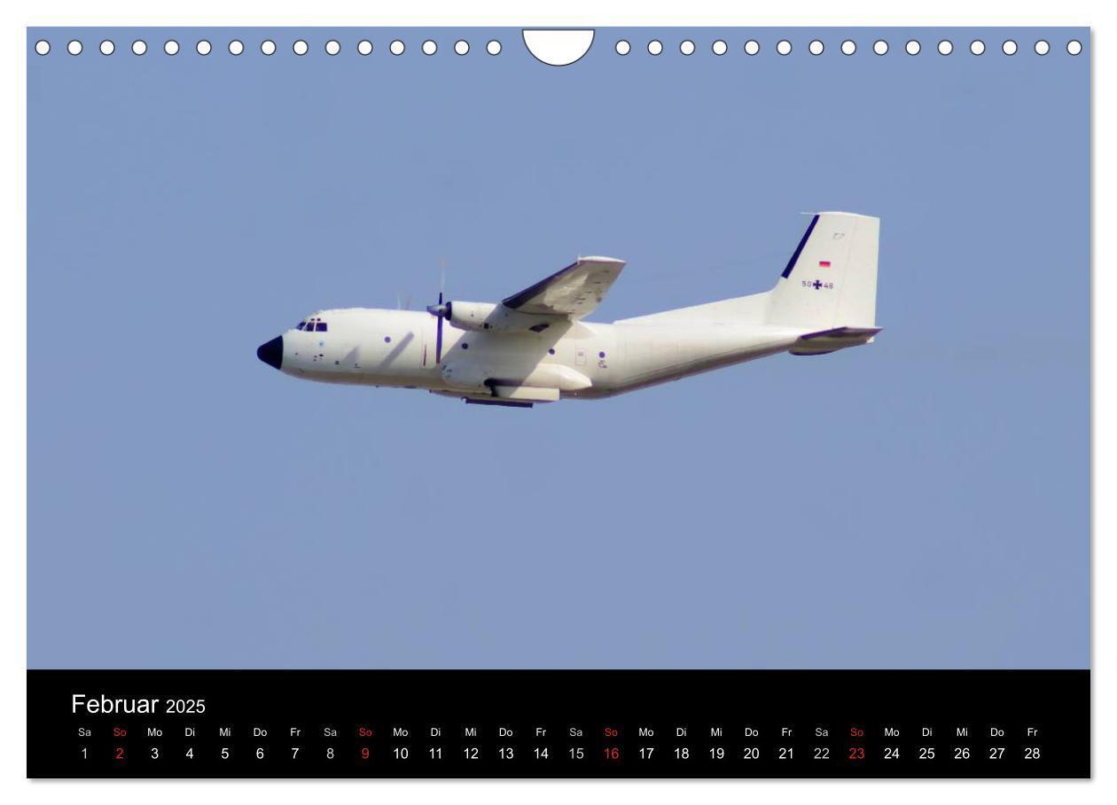 Bild: 9783435819256 | Militär - Flugzeuge (Wandkalender 2025 DIN A4 quer), CALVENDO...