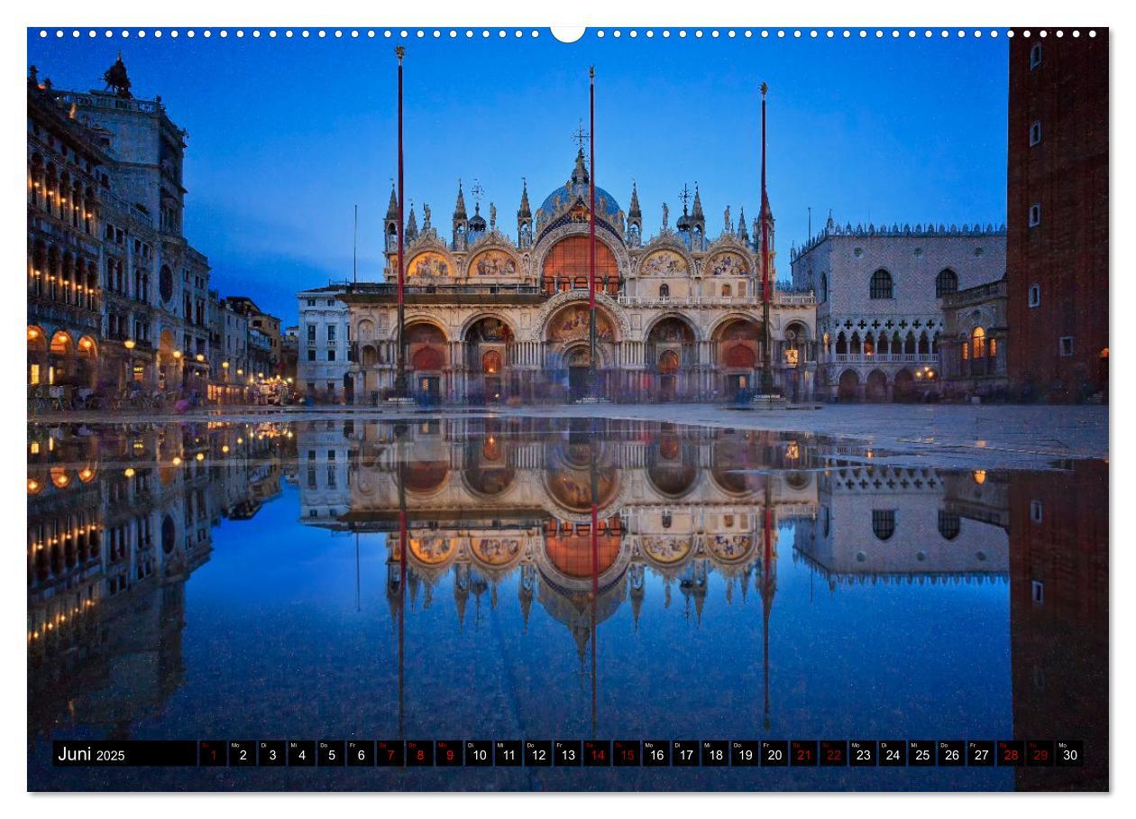 Bild: 9783383951237 | Sehnsuchtsort Venedig (Wandkalender 2025 DIN A2 quer), CALVENDO...