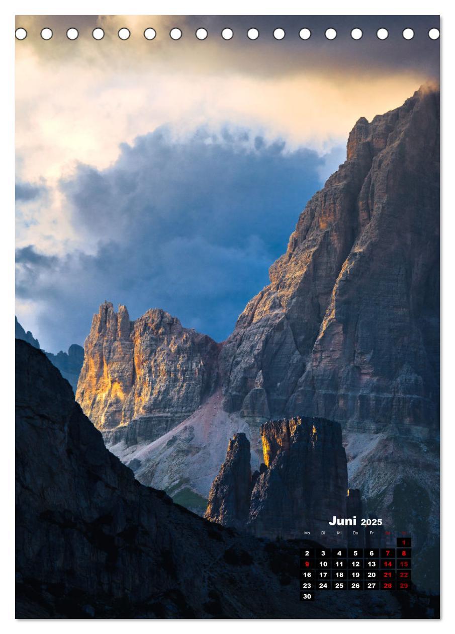 Bild: 9783435918805 | Dolomiten - Reise um die bleichen Berge zu entdecken (Tischkalender...