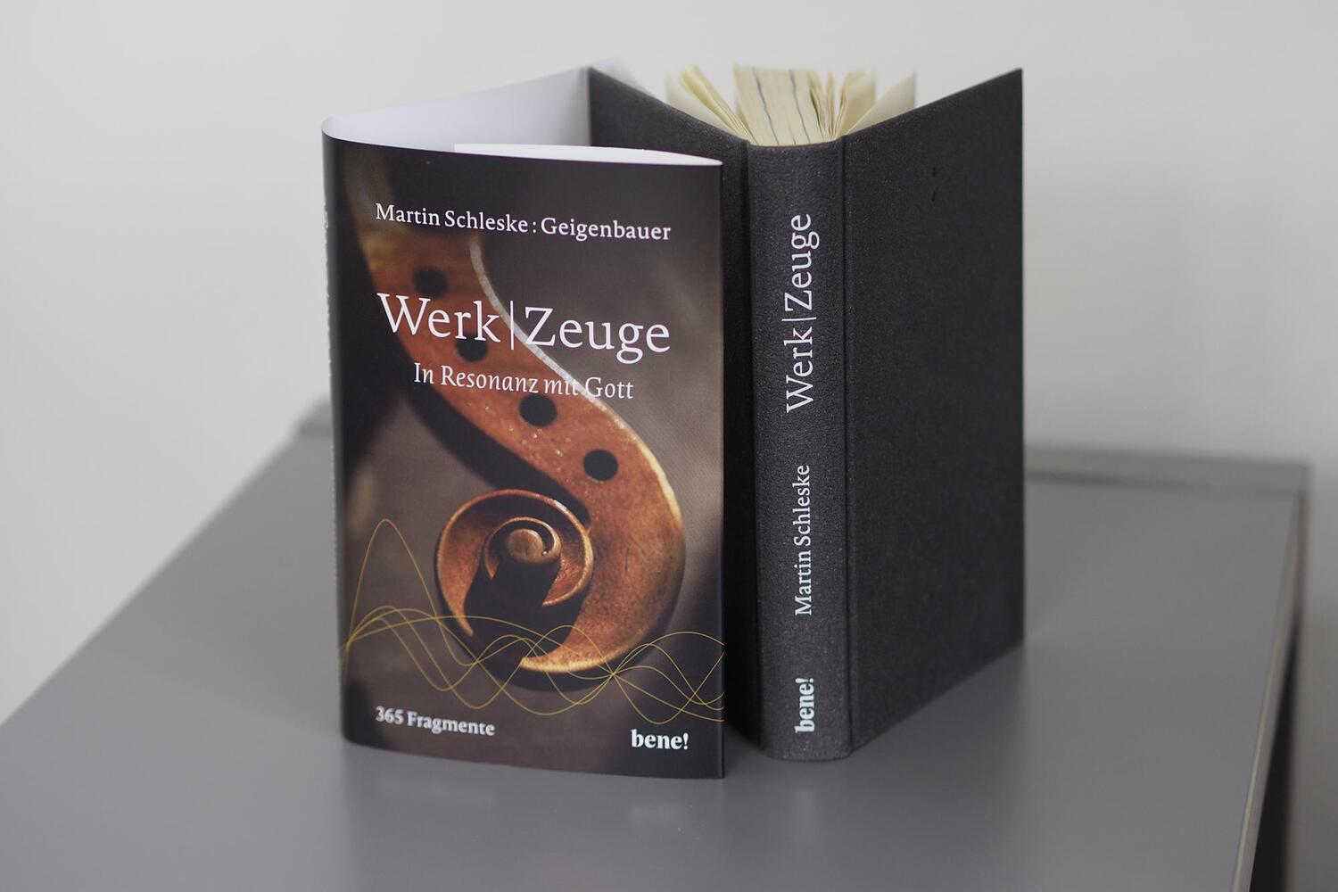 Bild: 9783963402401 | WerkZeuge | In Resonanz mit Gott 365 Fragmente | Martin Schleske