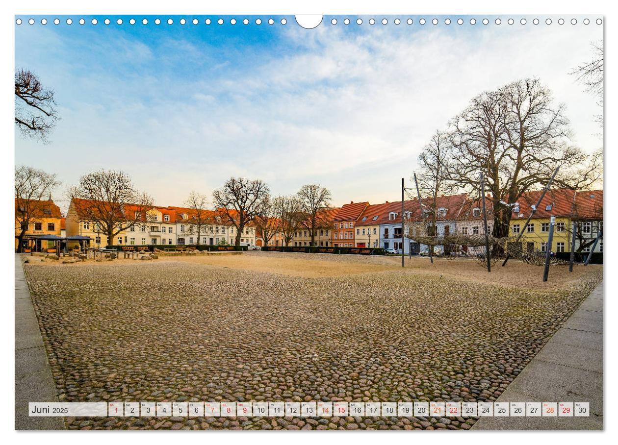 Bild: 9783435241682 | Neuruppin Impressionen (Wandkalender 2025 DIN A3 quer), CALVENDO...