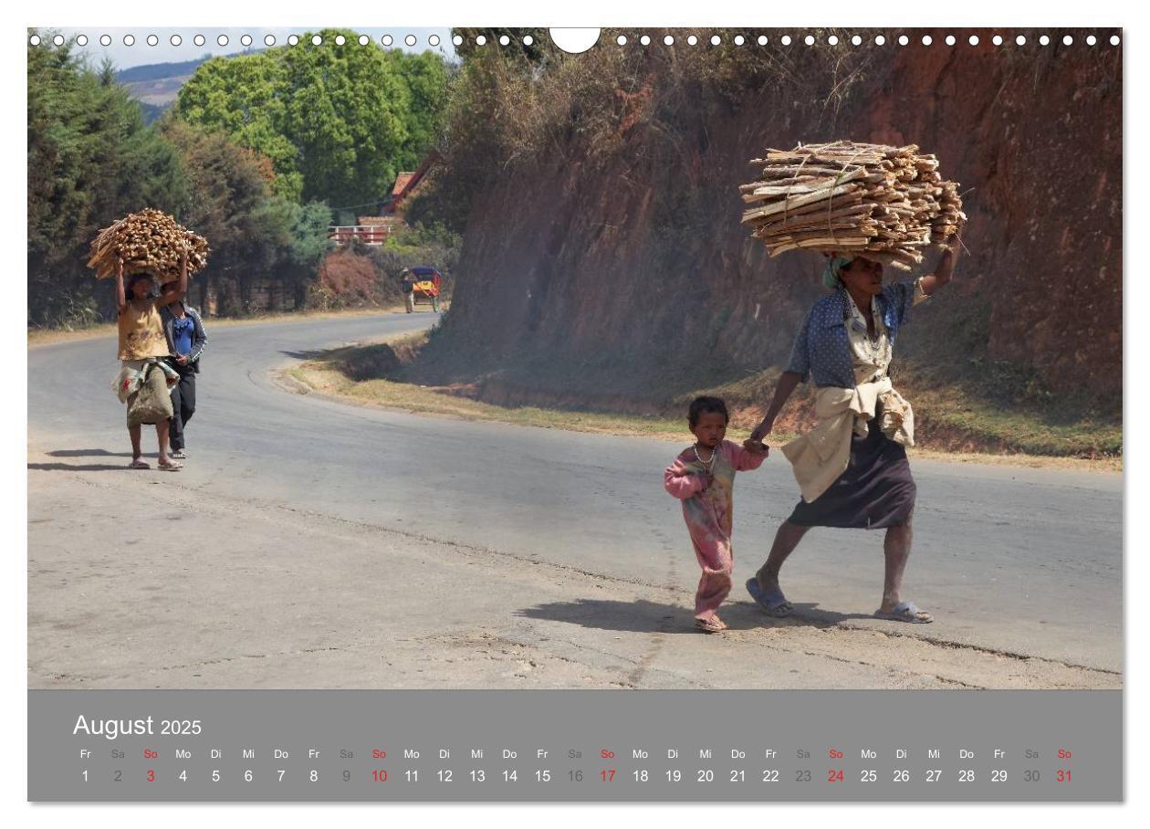 Bild: 9783435479702 | Alltag in Madagaskar (Wandkalender 2025 DIN A3 quer), CALVENDO...