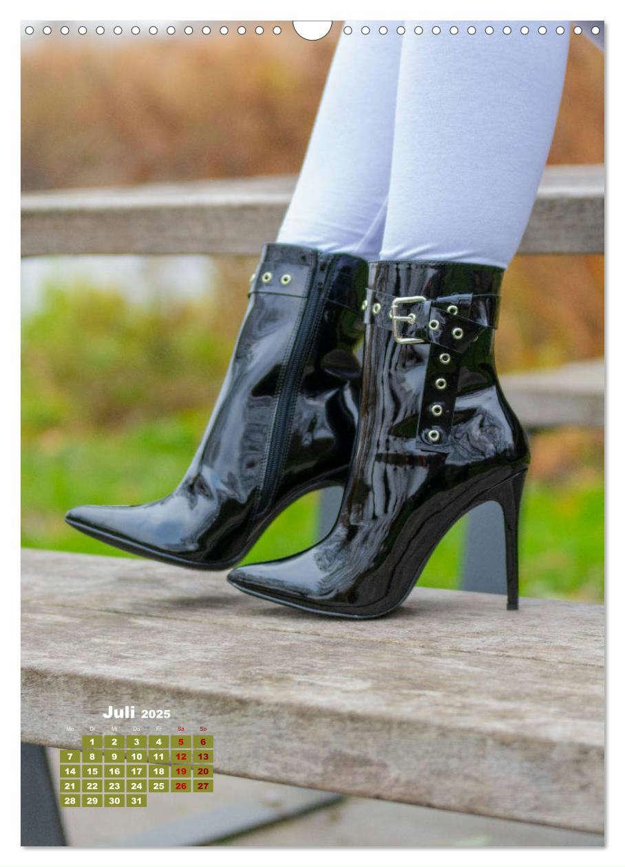 Bild: 9783435970957 | Stiefel und High Heels im Herbst (Wandkalender 2025 DIN A3 hoch),...