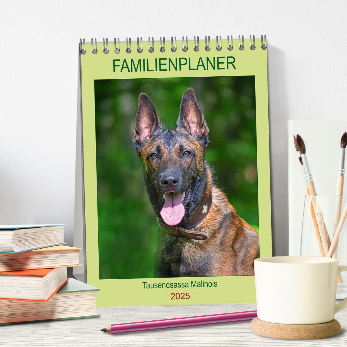 Bild: 9783435944293 | Familienplaner Tausendsassa Malinois (Tischkalender 2025 DIN A5...