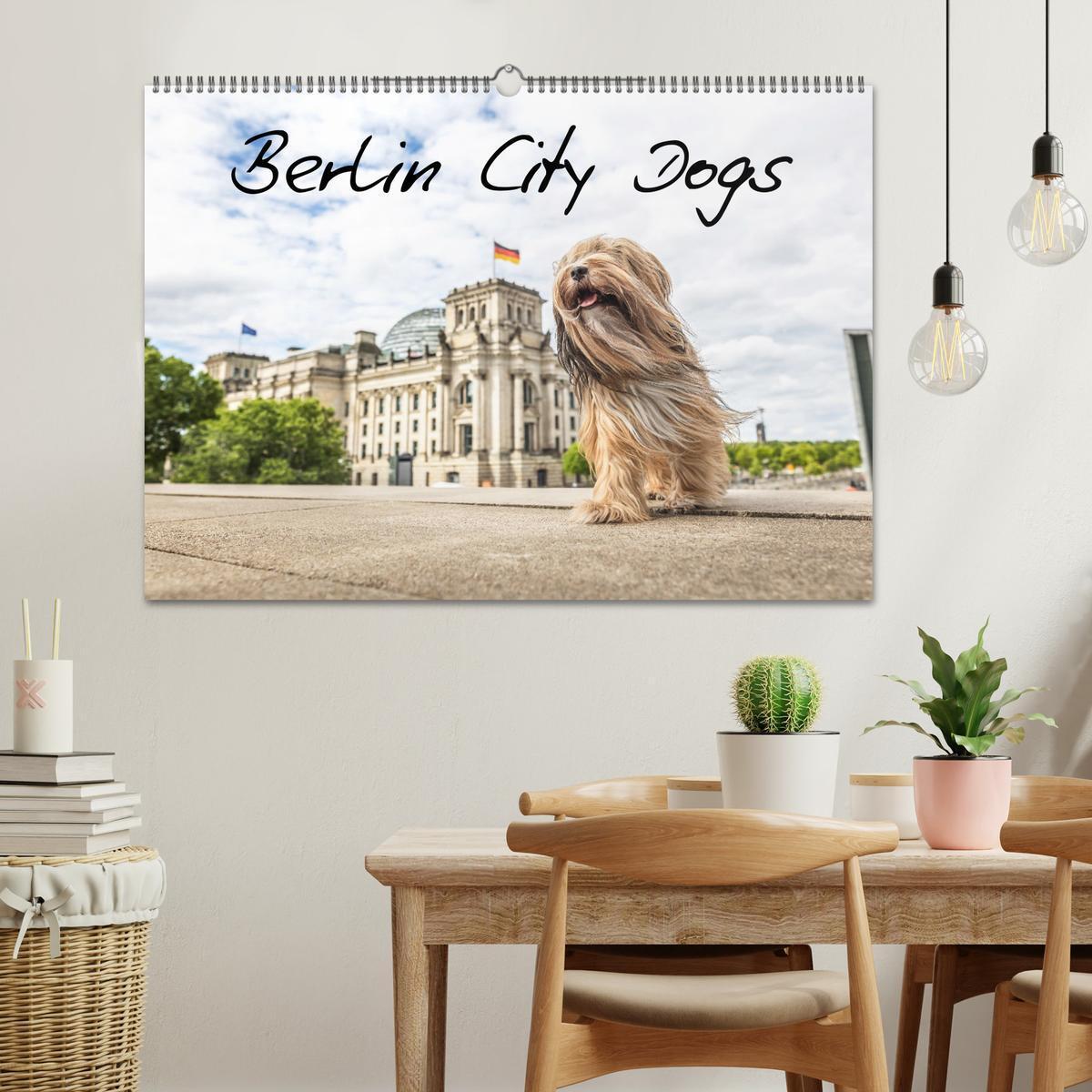 Bild: 9783457183557 | Berlin City Dogs - Berliner Hunde (Wandkalender 2025 DIN A2 quer),...