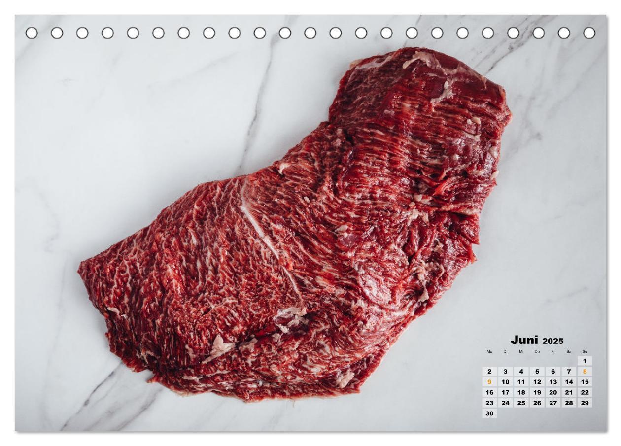 Bild: 9783435096275 | WAGYU (Tischkalender 2025 DIN A5 quer), CALVENDO Monatskalender | 2025