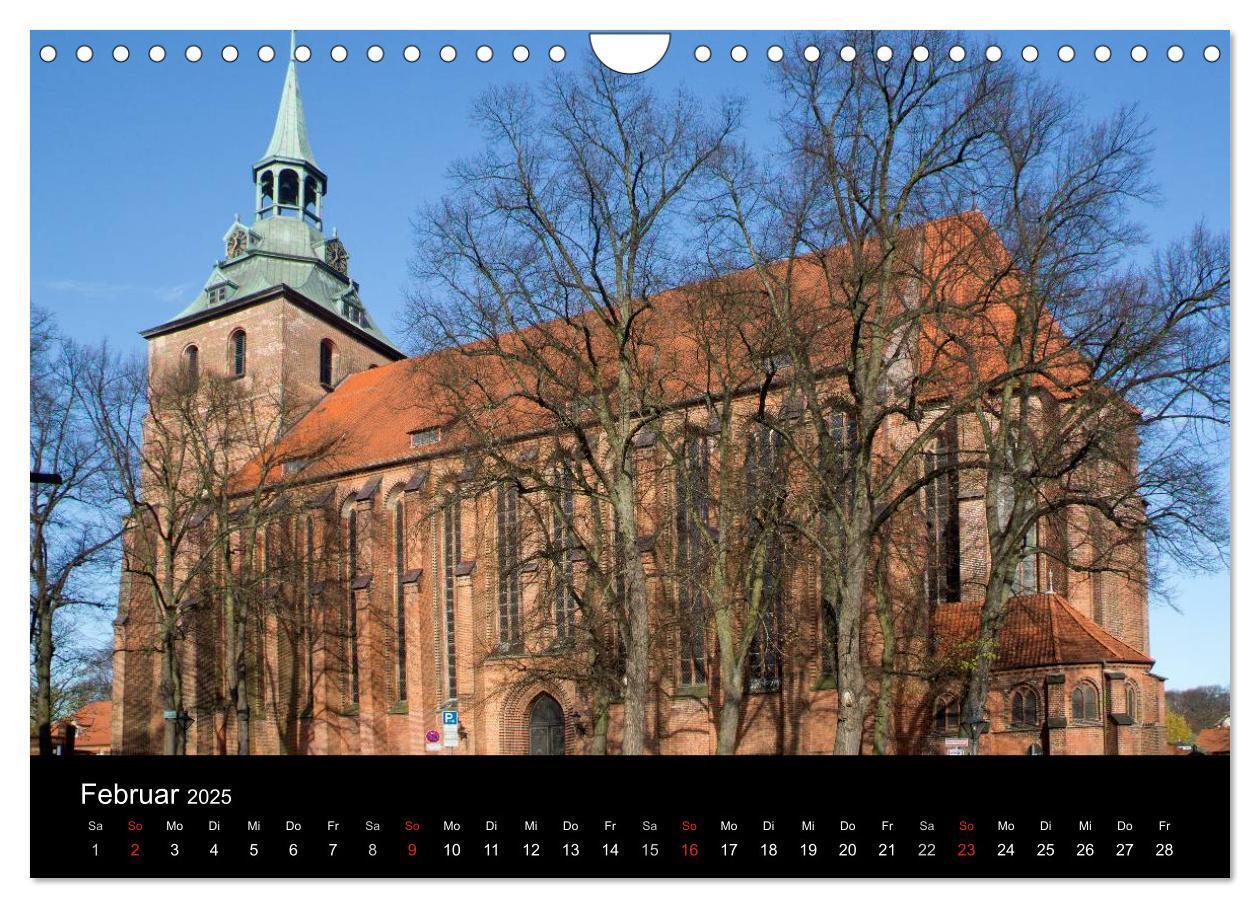 Bild: 9783435791743 | Hansestadt Lüneburg und Lüneburger Heide (Wandkalender 2025 DIN A4...