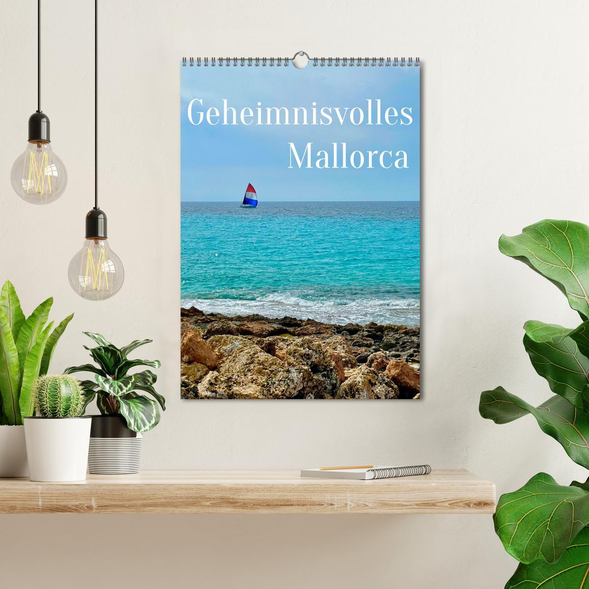 Bild: 9783435888177 | Geheimnisvolles Mallorca (Wandkalender 2025 DIN A3 hoch), CALVENDO...