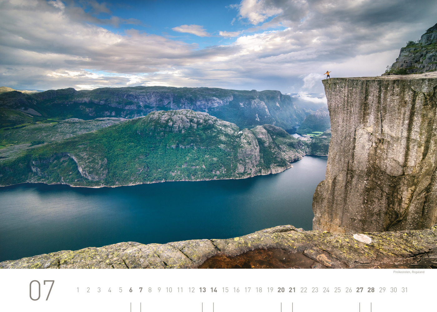 Bild: 9783968553696 | 360° Norwegen Exklusivkalender 2024 | Petra Zwerger-Schoner (u. a.)