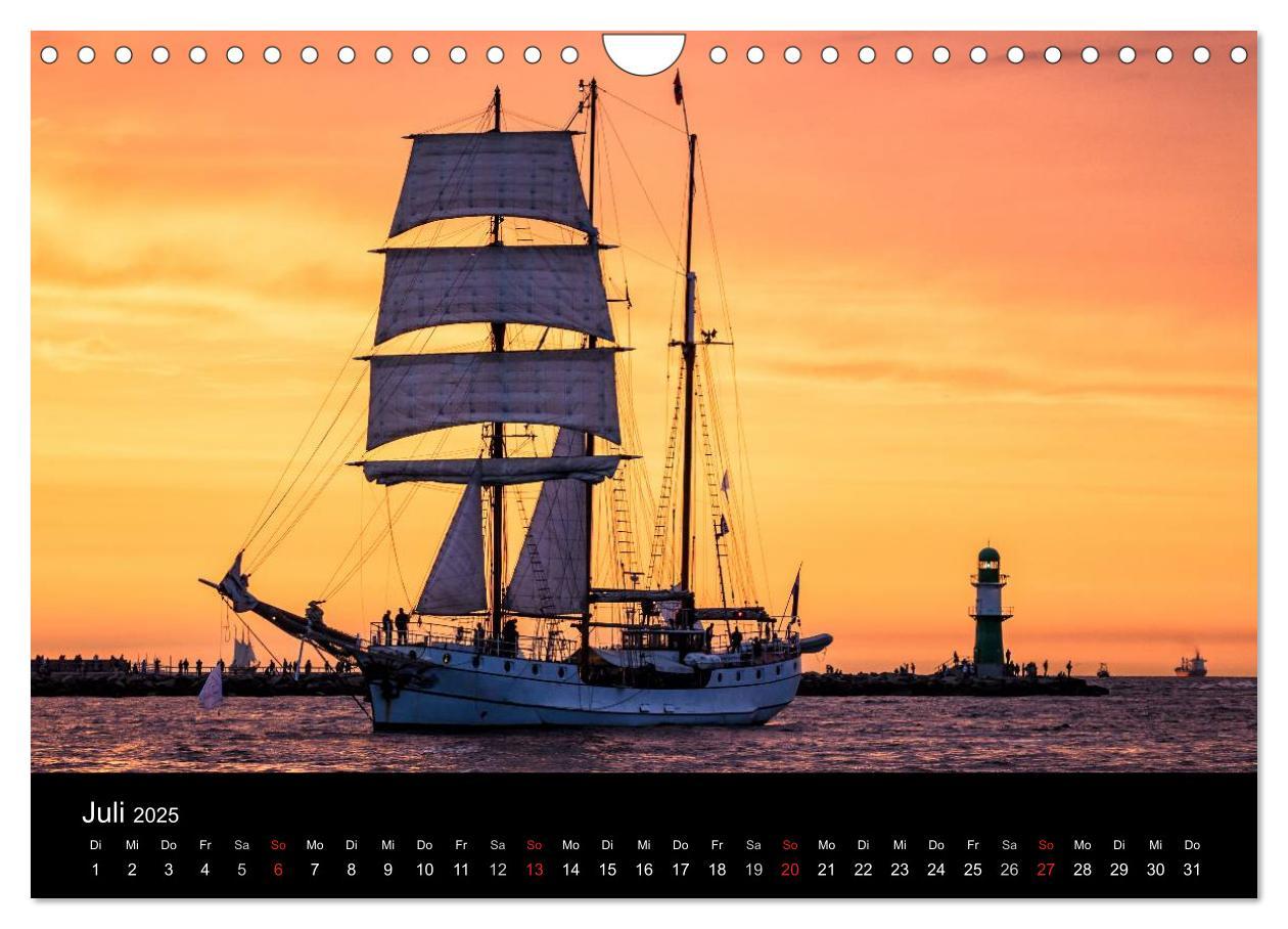 Bild: 9783435581849 | Windjammer auf der Ostsee im Abendlicht (Wandkalender 2025 DIN A4...