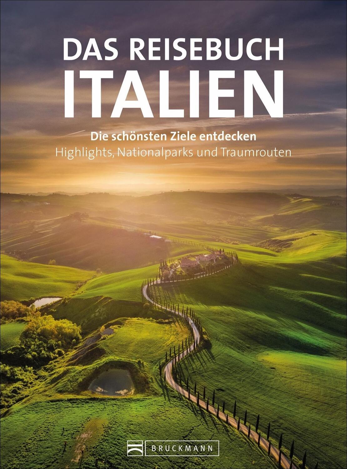 Cover: 9783734323256 | Das Reisebuch Italien | Andrea Behrmann (u. a.) | Buch | 384 S. | 2022